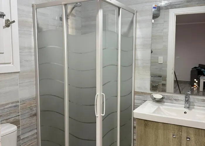 Modern Flat Pool View Great Location In Rivera דירה