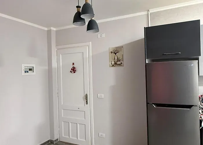 Modern Flat Pool View Great Location In Rivera דירה